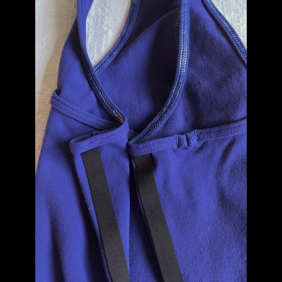 Lululemon tank top and head band - Picture 6 of 16